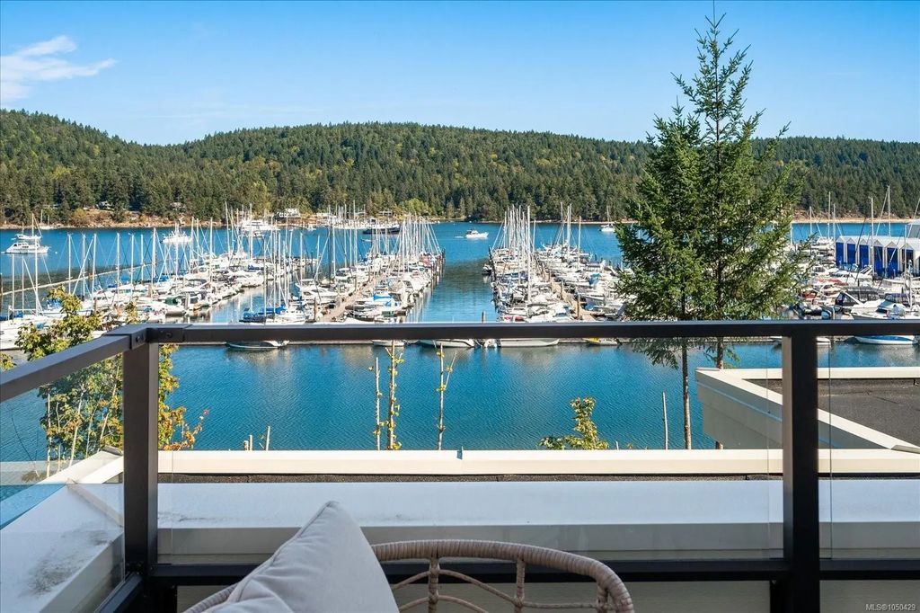 152 Marina View Dr 5, Ladysmith