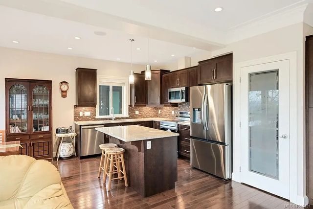 5 of 69 - 1177 Deerview Pl 110, Langford, BC