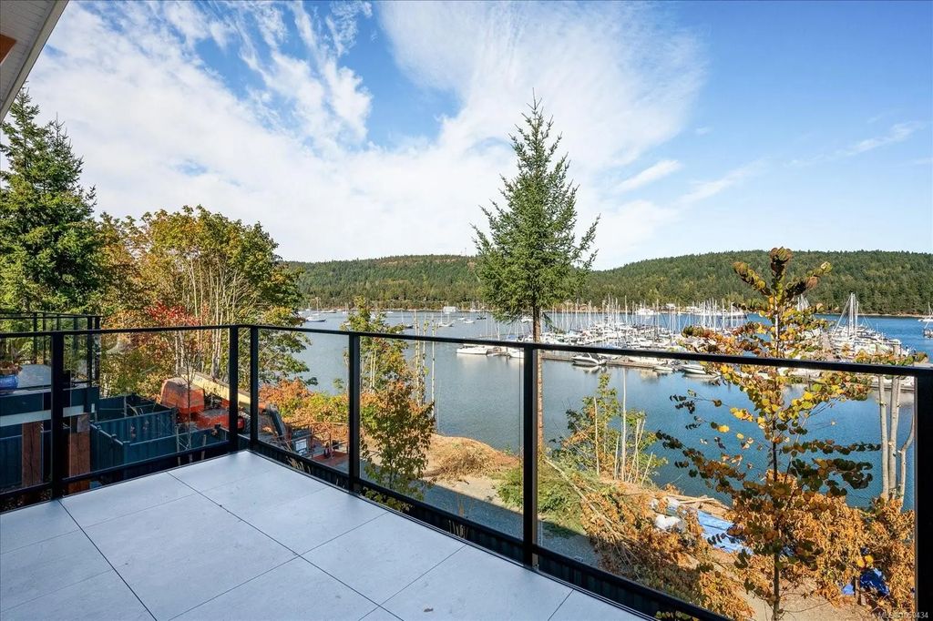 152 Marina View Dr 7, Ladysmith