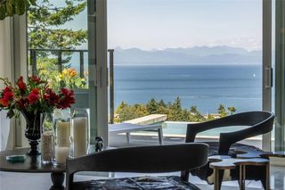 2080 Rolston Pl, Nanoose Bay