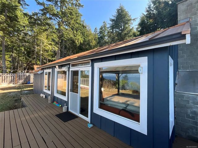 2 of 36 - 532 Berry Point Rd, Gabriola Island, BC