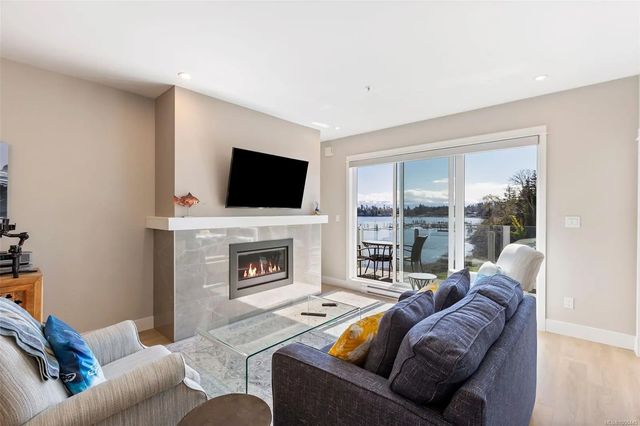 2 of 34 - 1820 Maple Ave S 306, Sooke, BC