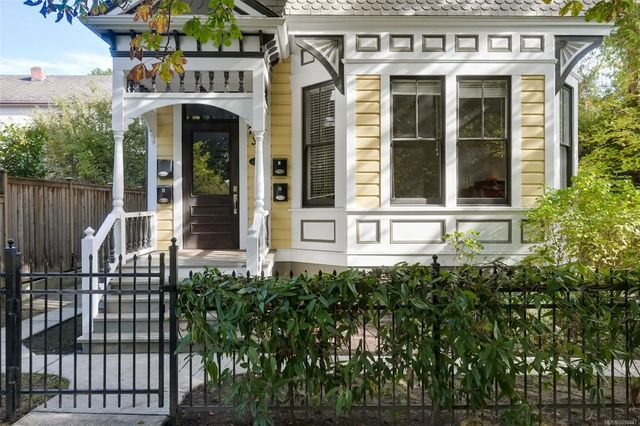 4 of 81 - 737 Vancouver St, Victoria, BC