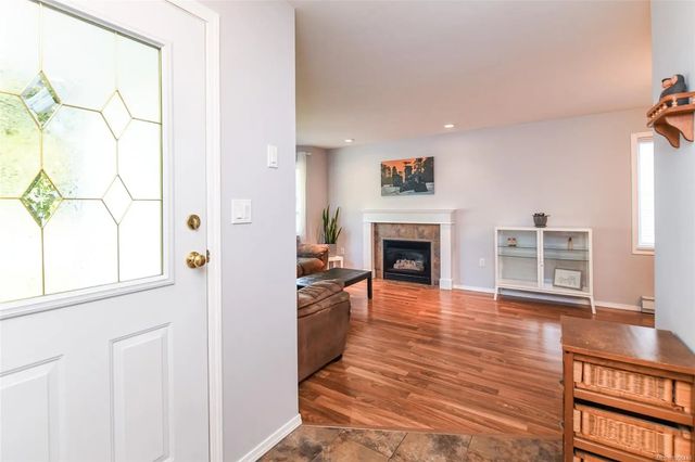 3 of 50 - 2233 Bolt Ave, Comox, BC