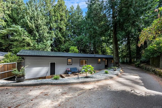 2 of 38 - 2500 Florence Lake Rd 124, Langford, BC