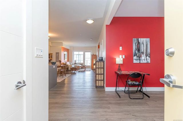 5 of 27 - 5822 Garden St 303, Duncan, BC