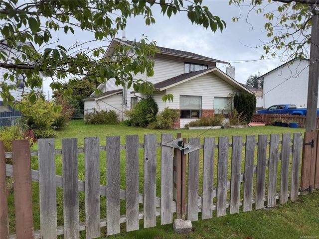 2 of 17 - 2680 Kingcome Pl, Port McNeill, BC