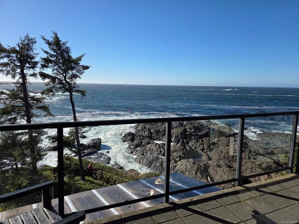 596 Marine Dr 315, Ucluelet