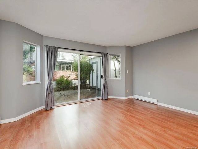 3 of 30 - 9923 Seventh St 4, Sidney, BC