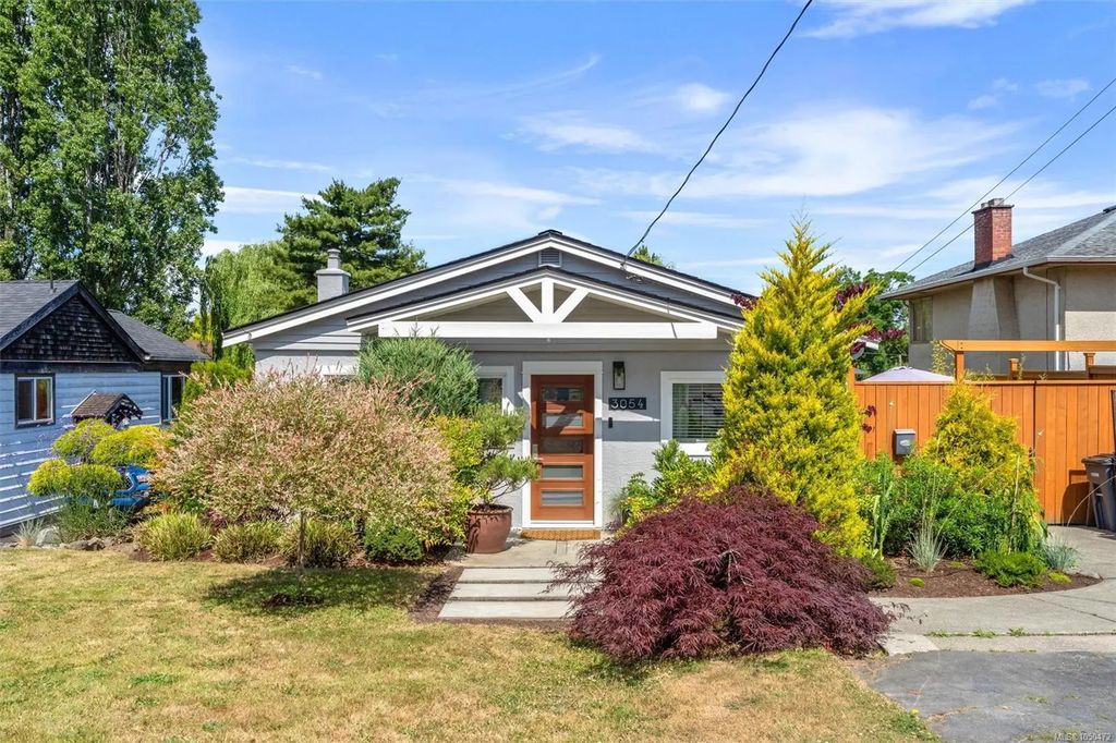 3054 Millgrove St, Saanich