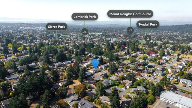 5 of 49 - 1857 Hillcrest Ave, Saanich, BC