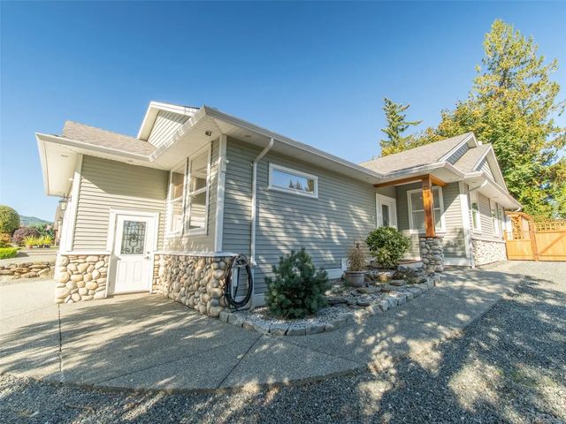 4 of 27 - 3490 Monterey Dr, Nanaimo, BC
