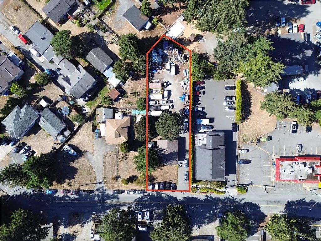 589 Ledsham Rd, Colwood