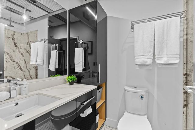 3 of 25 - 1029 View St 427, Victoria, BC
