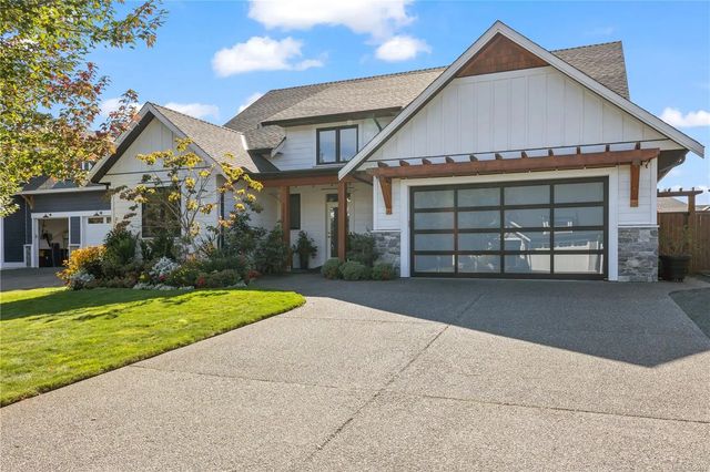 2 of 46 - 711 Salal St, Campbell River, BC