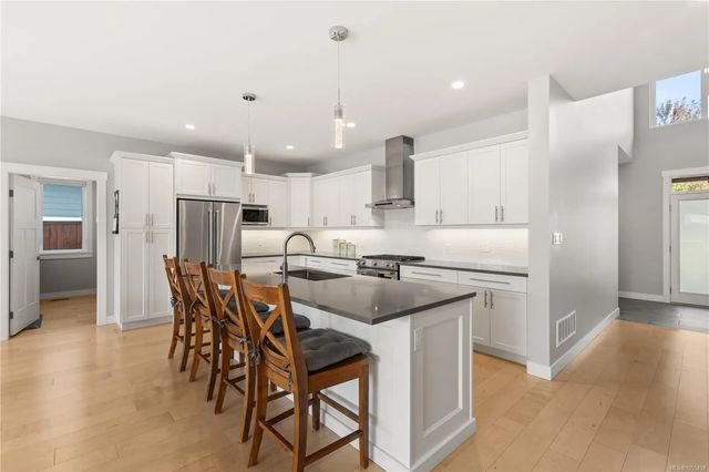 5 of 46 - 711 Salal St, Campbell River, BC