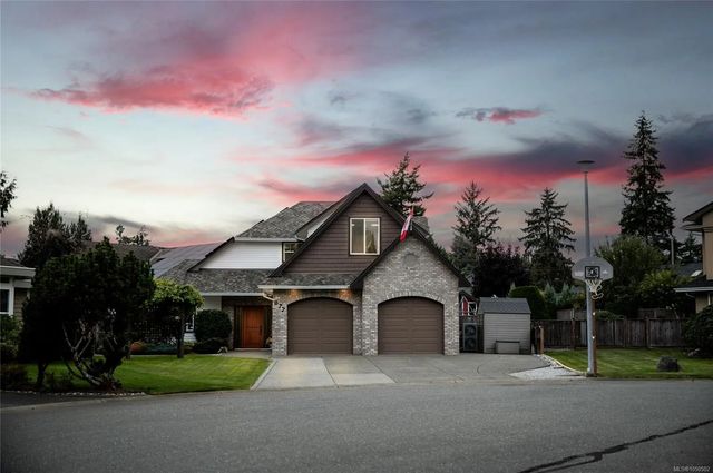 2 of 67 - 677 Windsor Pl, Campbell River, BC