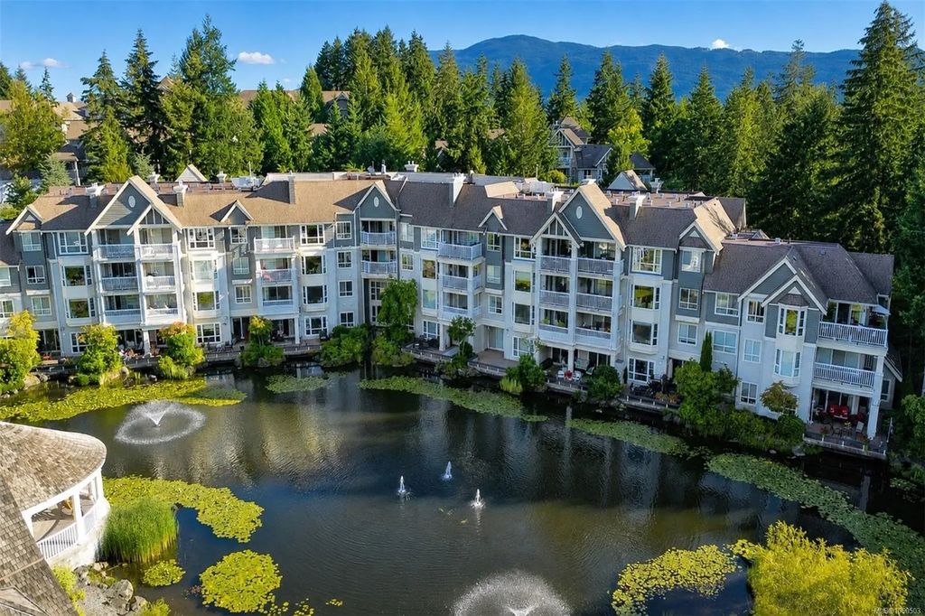 5650 Edgewater Lane 215, Nanaimo