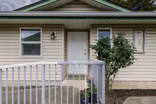 2 of 36 - 450 Gail Pl 3, Nanaimo, BC