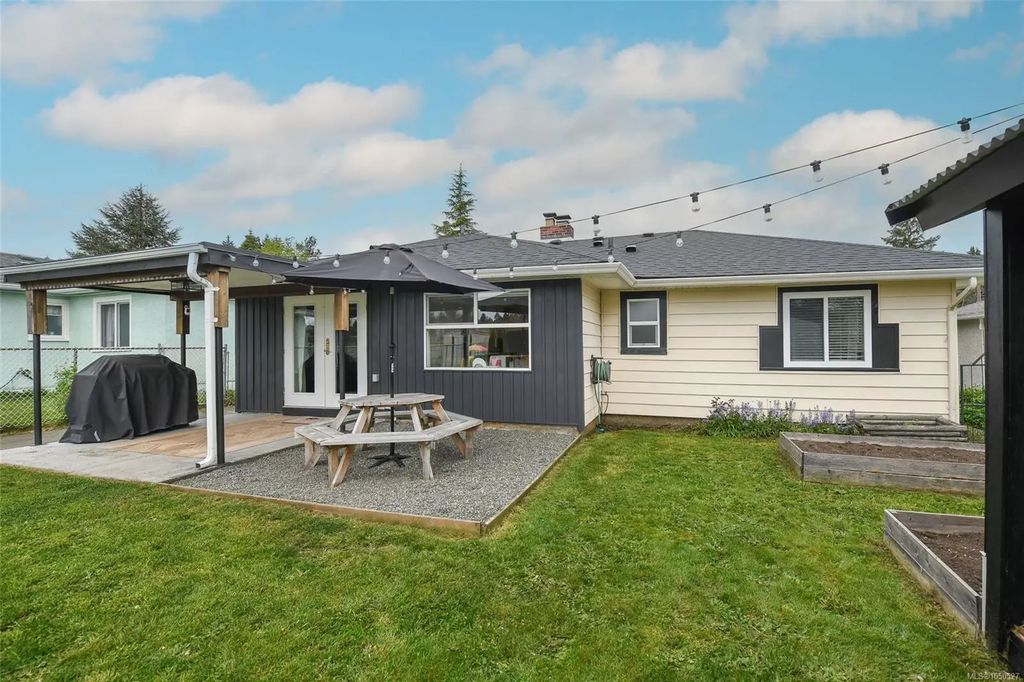 656 14th St, Courtenay