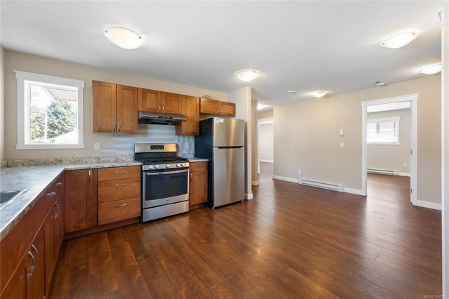 3 of 62 - 611 Sandy Crt, Nanaimo, BC