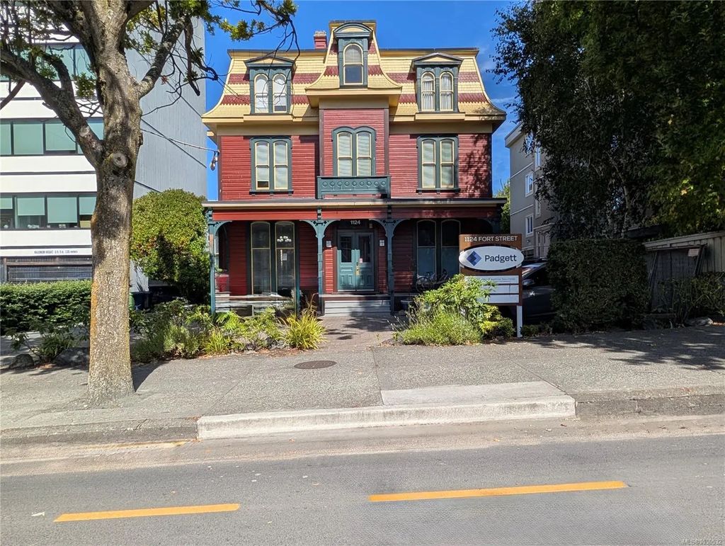 1124 Fort St 101, Victoria