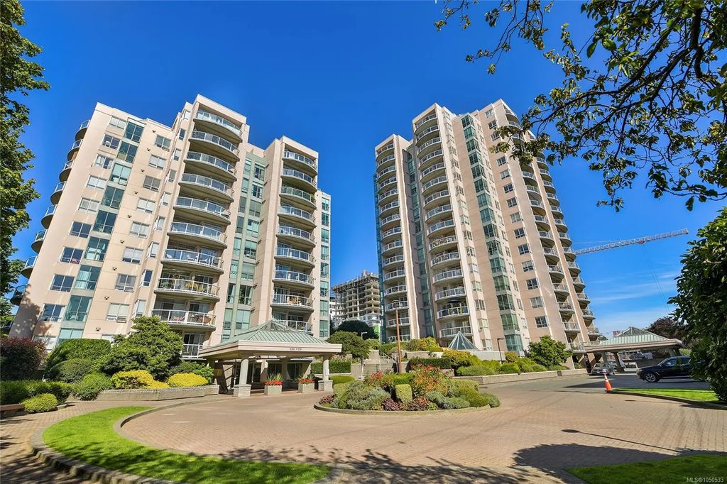 1020 View St 801, Victoria