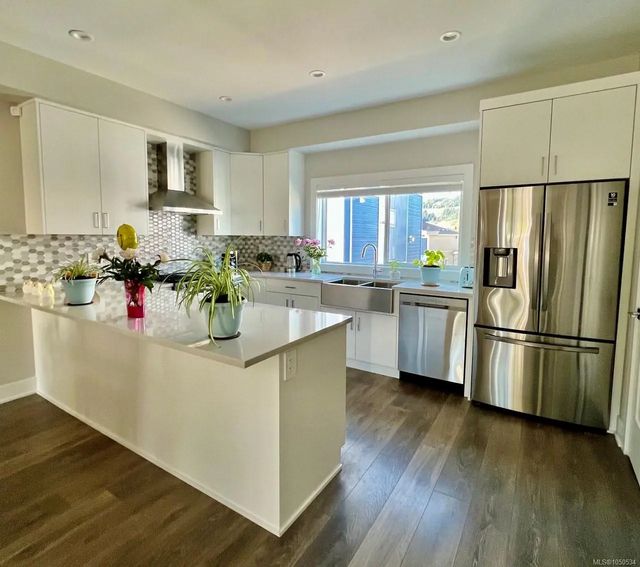 3 of 21 - 2727 Celestial Crt, Langford, BC