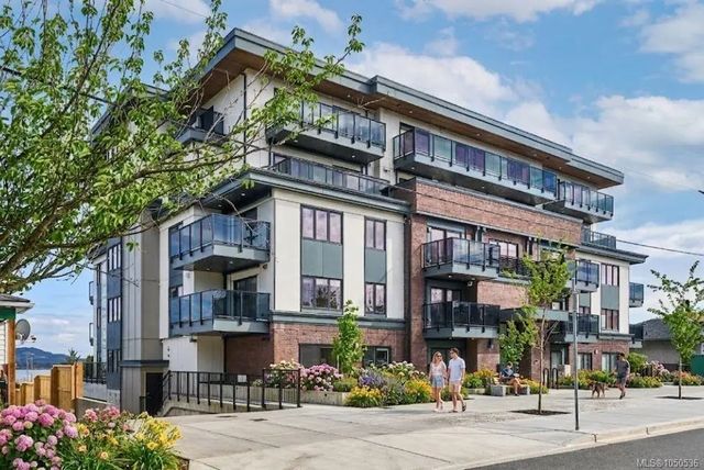 5 of 16 - 45 Haliburton St 304, Nanaimo, BC