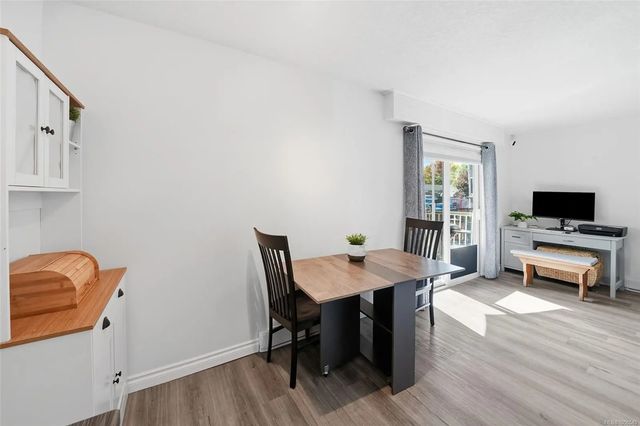 3 of 27 - 129 Sixth Ave E 6, Qualicum Beach, BC
