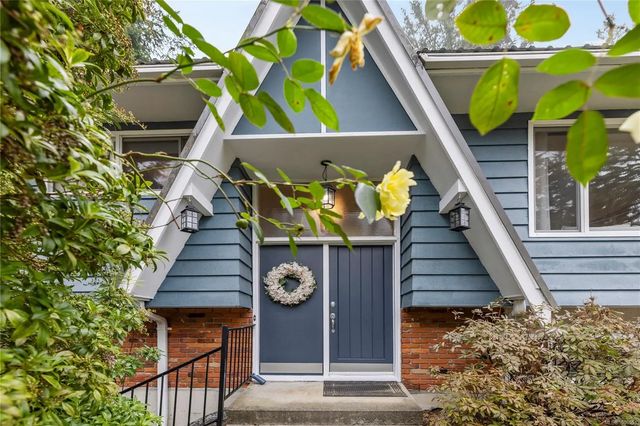 3 of 40 - 3645 Sunrise Pl, Nanaimo, BC