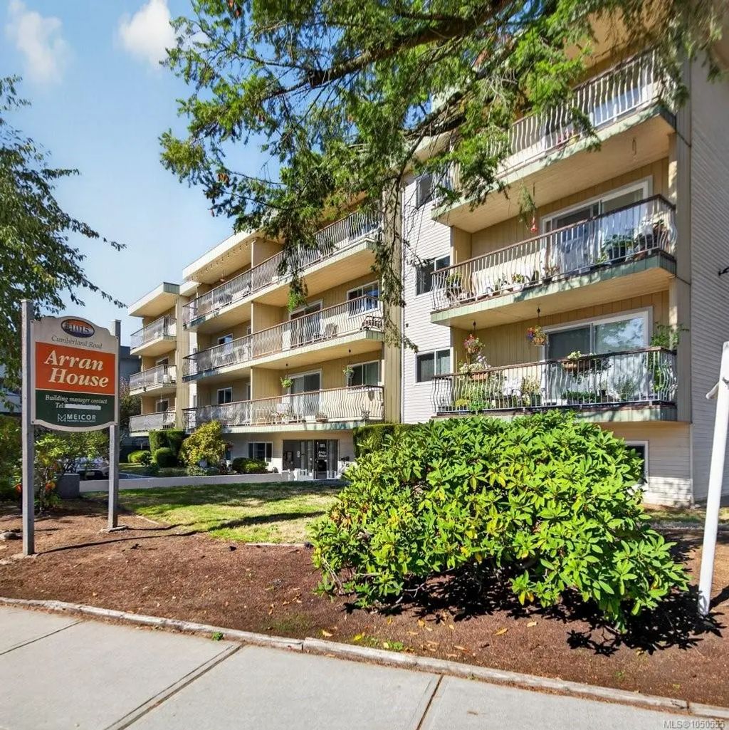 1015 Cumberland Rd 212, Courtenay