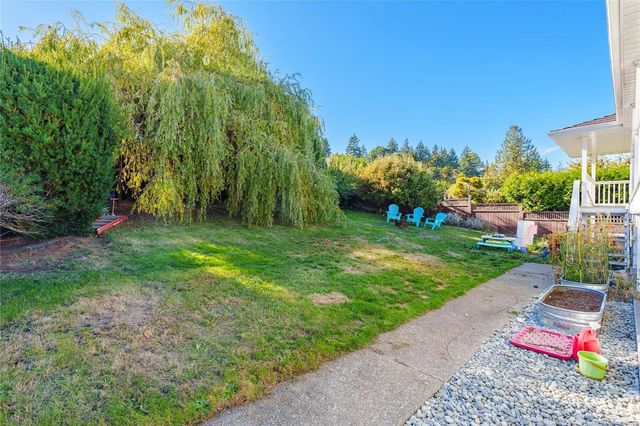 3 of 97 - 438 Davis Rd, Ladysmith, BC