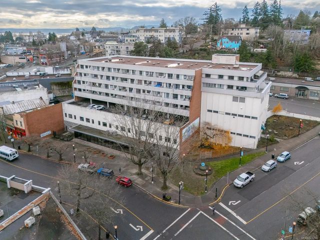 4 of 71 - 13 Victoria Cres, Nanaimo, BC