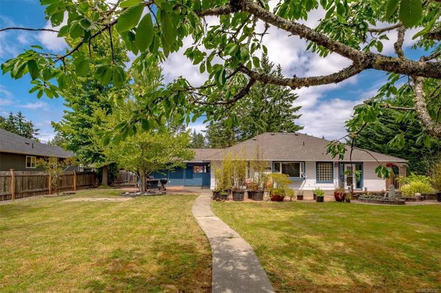 2 of 41 - 1252 Bunker Pl, French Creek, BC