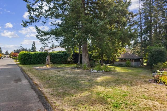 5 of 66 - 1719 Centennial Ave E, Comox, BC