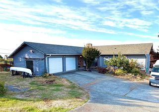 5400 Entwhistle Dr, Nanaimo