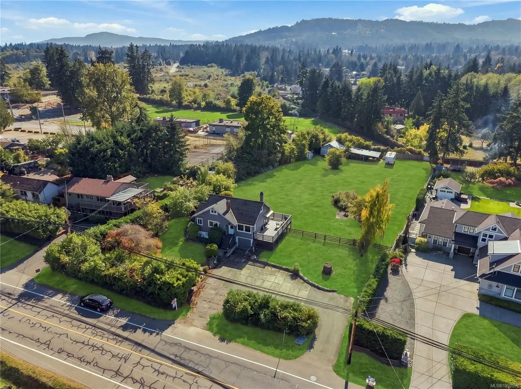 7261 Lantzville Rd, Lantzville