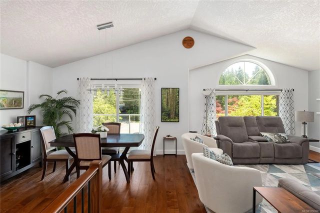 2 of 56 - 222 Ashley Pl, Langford, BC