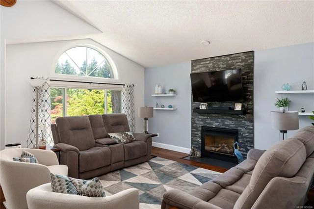 3 of 56 - 222 Ashley Pl, Langford, BC
