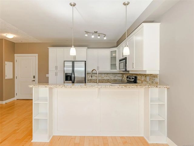 4 of 28 - 2710 Jacklin Rd 317, Langford, BC