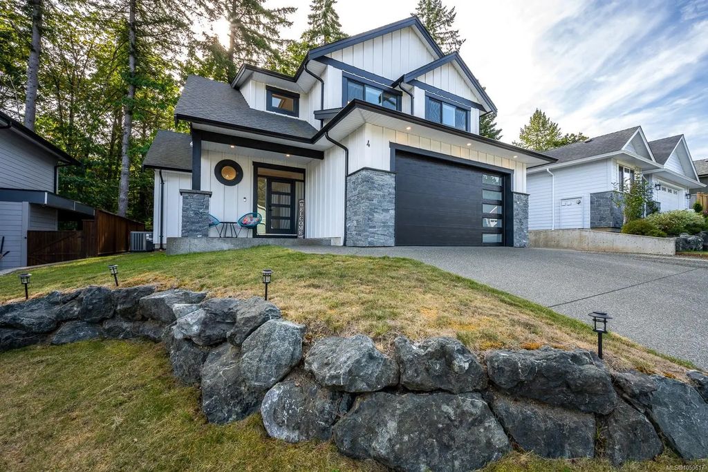 2880 Arden Rd 4, Courtenay
