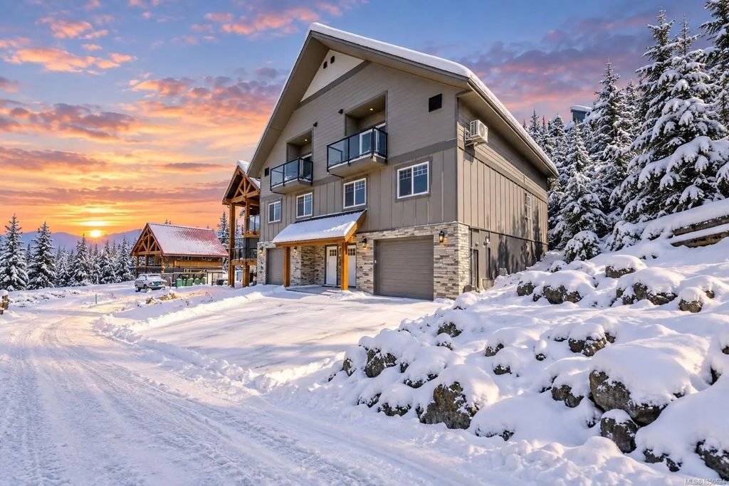 1328 Nordic Dr A, Courtenay