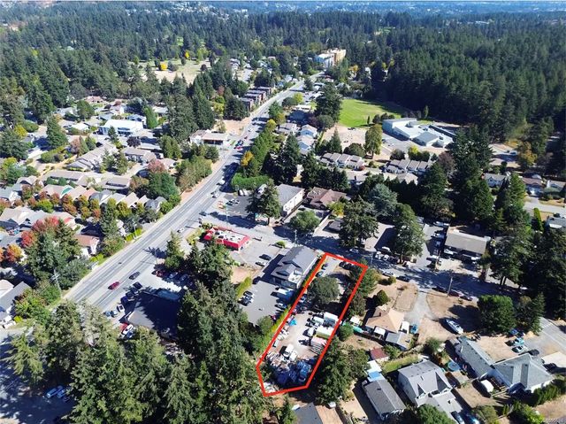 2 of 10 - 589 Ledsham Rd, Colwood, BC
