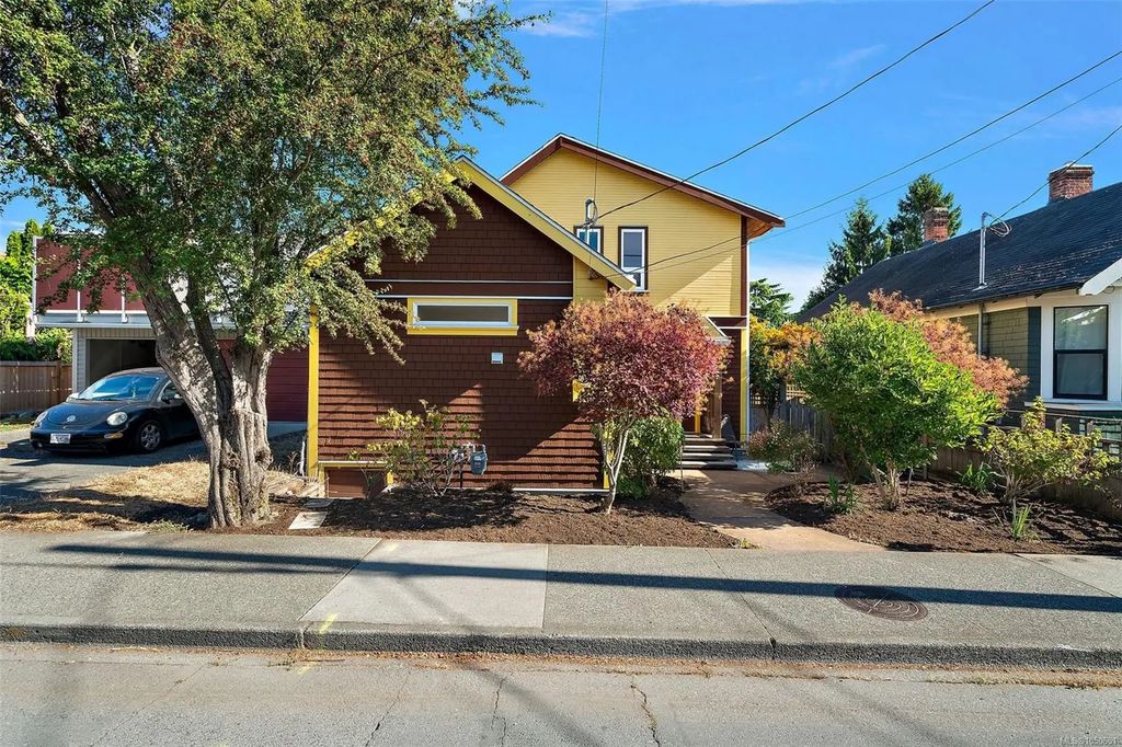 149 St. Lawrence St, Victoria