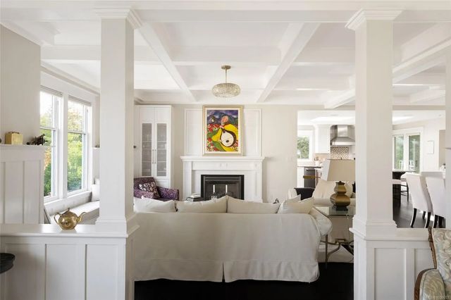 5 of 52 - 1033 Monterey Ave, Oak Bay, BC