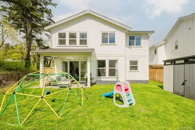 4 of 60 - 30 Jedburgh Rd, View Royal, BC