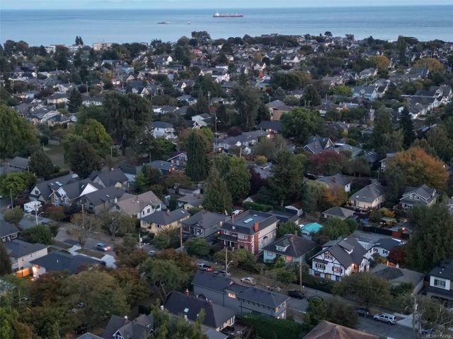 4 of 90 - 1150 Oxford St, Victoria, BC