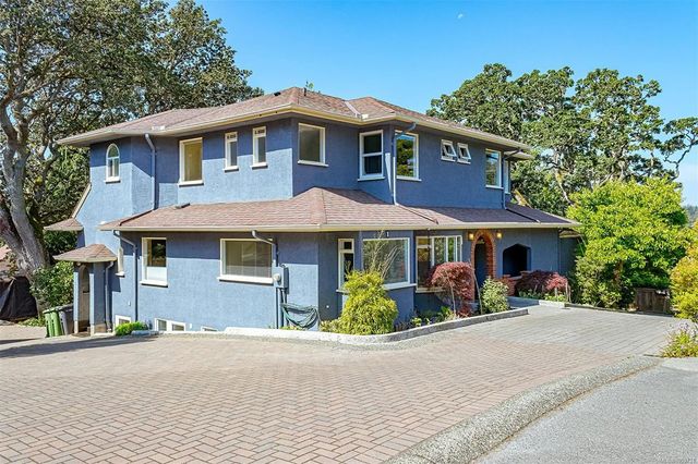 4 of 98 - 1 Briar Pl, Victoria, BC