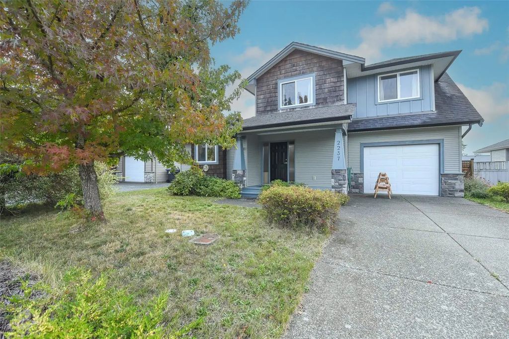 2237 Neptune Way, Comox
